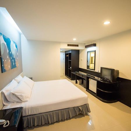 Kessiri Hotel Sisaket ภายนอก รูปภาพ